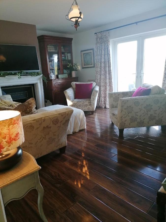 להינץ' Wild Atlantic Lodge Bed & Breakfast מראה חיצוני תמונה