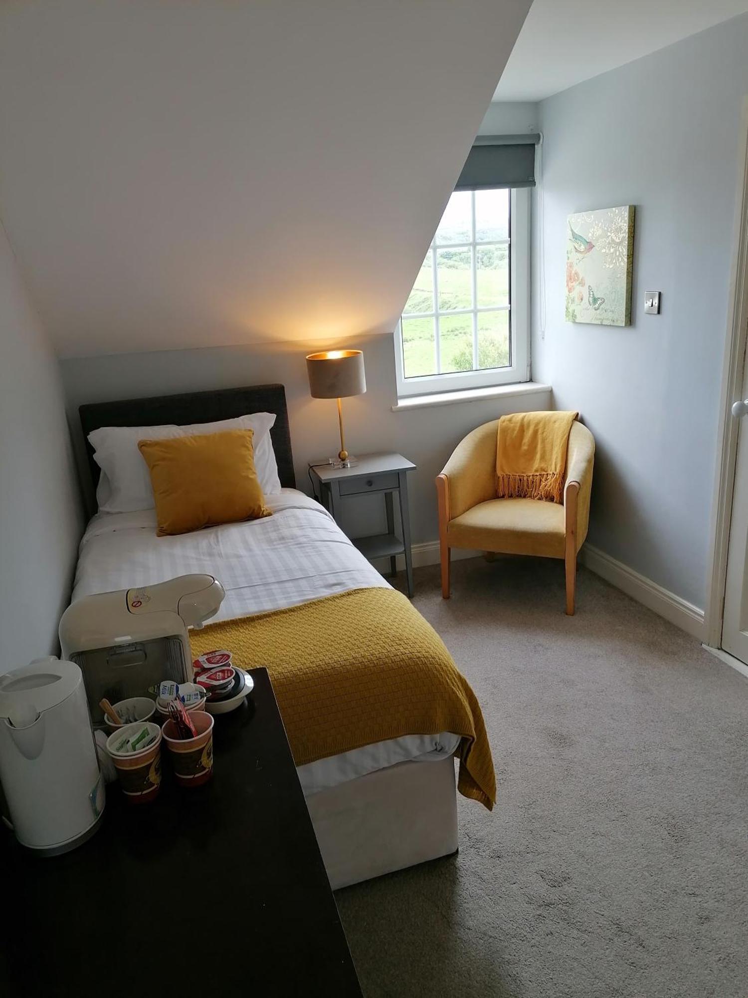 להינץ' Wild Atlantic Lodge Bed & Breakfast חדר תמונה